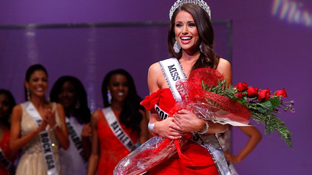 Miss-USA-Is-Miss-Nevada-Nia-Sanchez-Wows-With-Strength-640×360