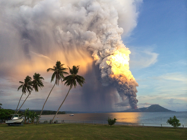 volcanos-papua-new-guinea-1_83152_600x450